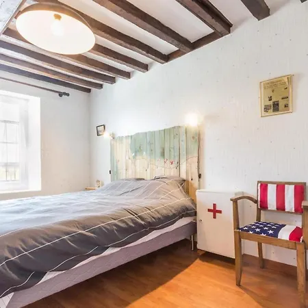 Les Hirondelles Bleues Bed & Breakfast Isigny-sur-Mer Exterior photo
