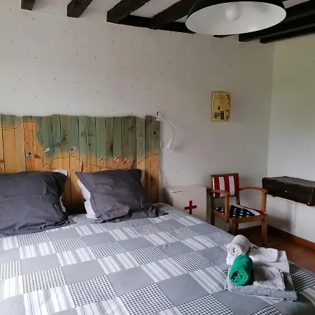 Les Hirondelles Bleues Bed & Breakfast Isigny-sur-Mer Exterior photo