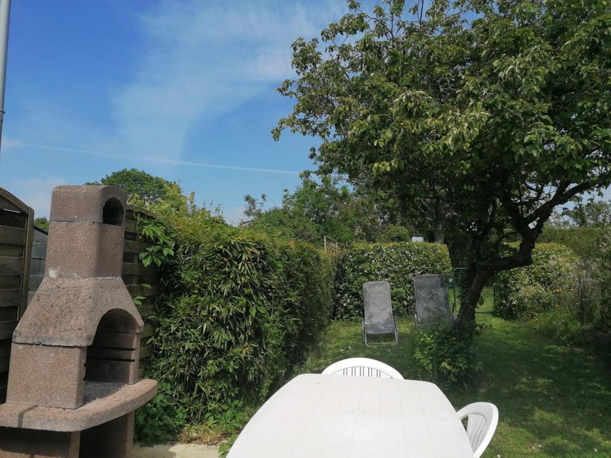 Les Hirondelles Bleues Bed & Breakfast Isigny-sur-Mer